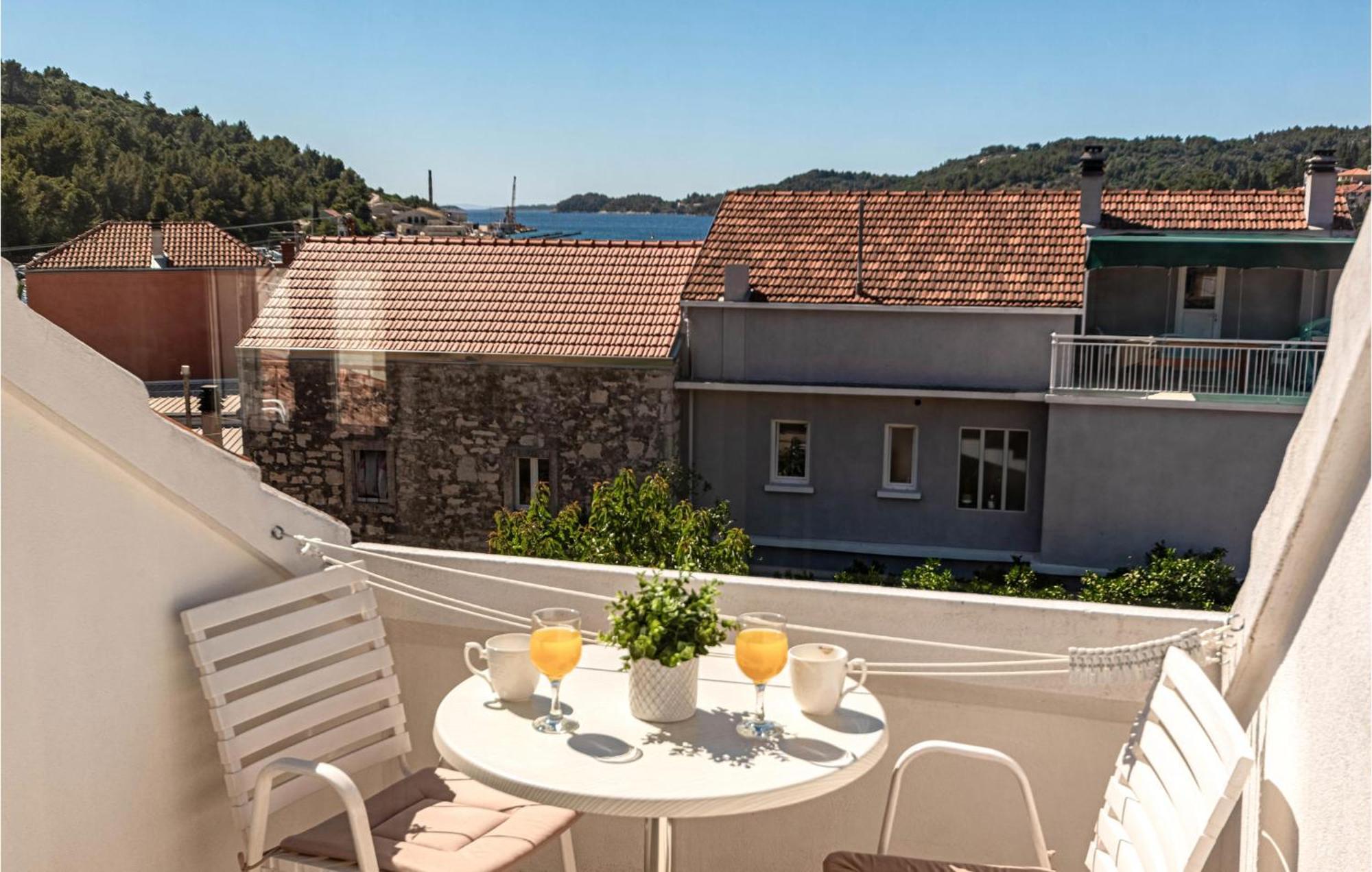 Beautiful Apartment In Vela Luka With Wifi Экстерьер фото