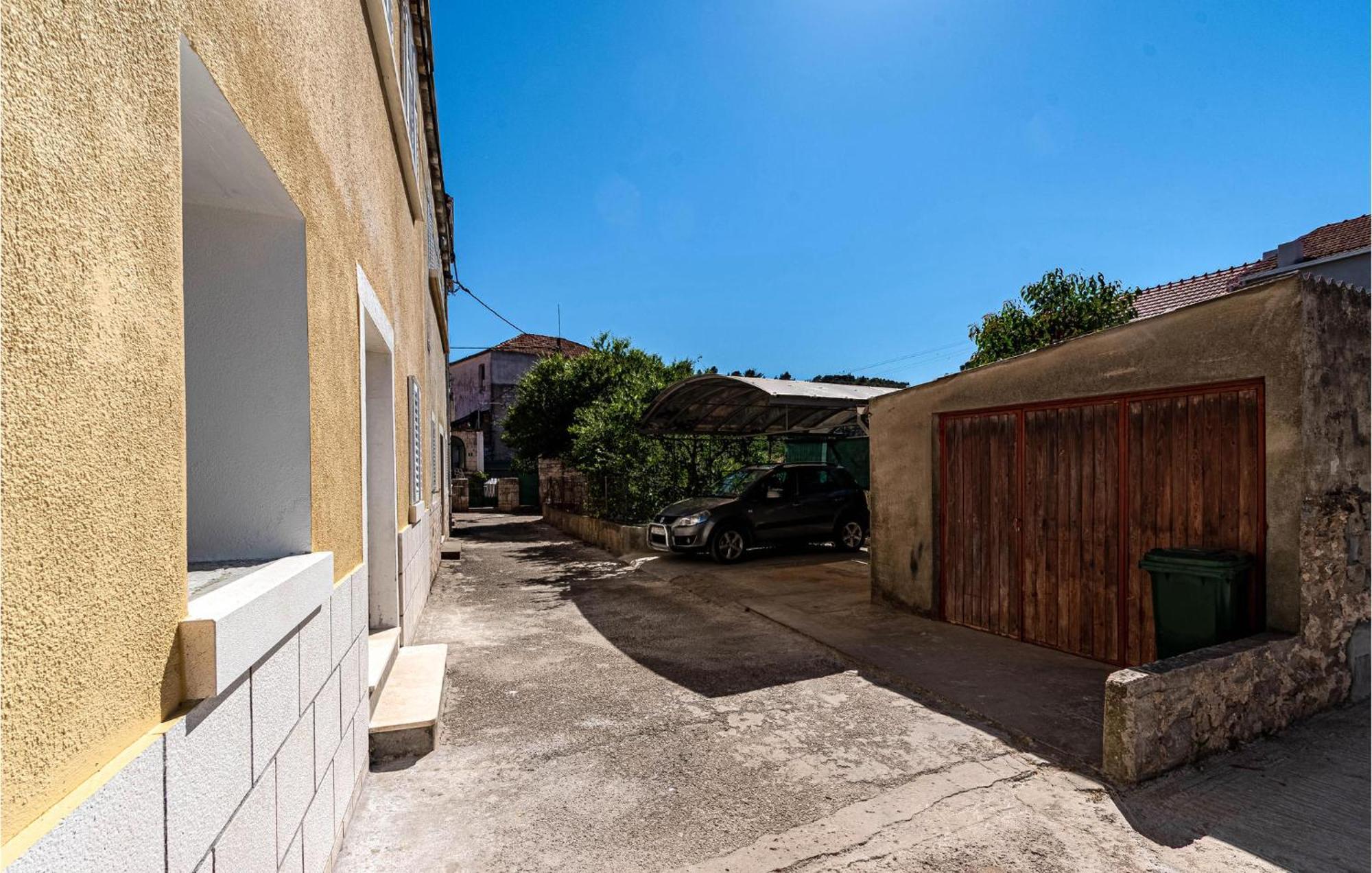 Beautiful Apartment In Vela Luka With Wifi Экстерьер фото